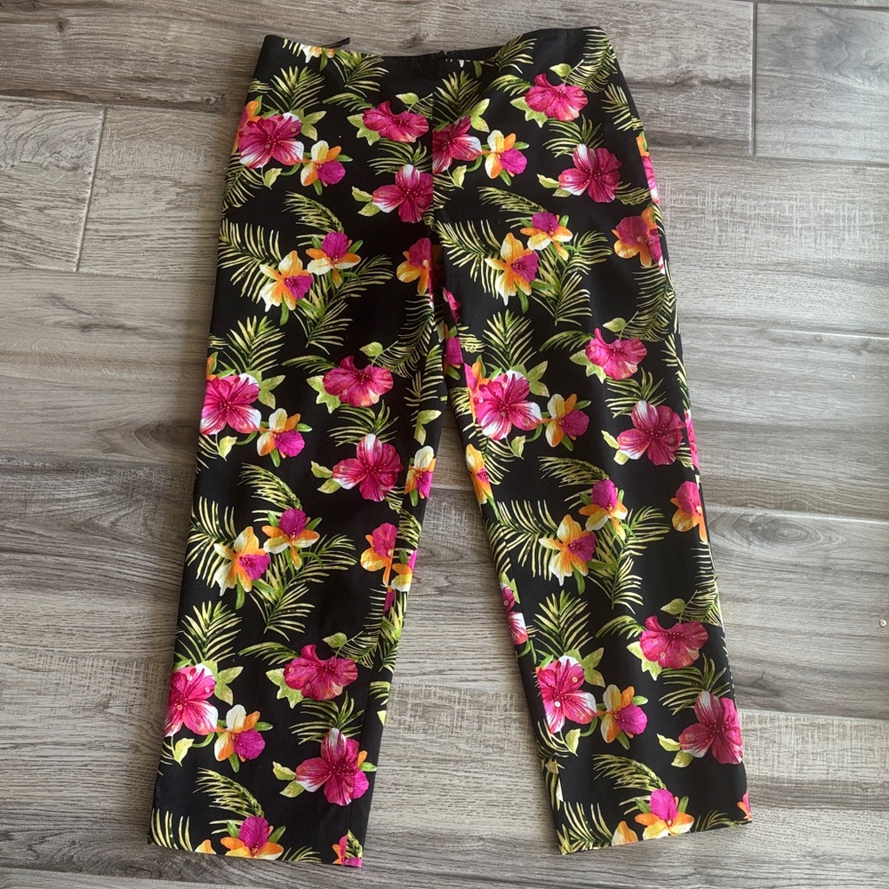 Floral Women's Cropped Pants - Black with Pink and Yellow size 8